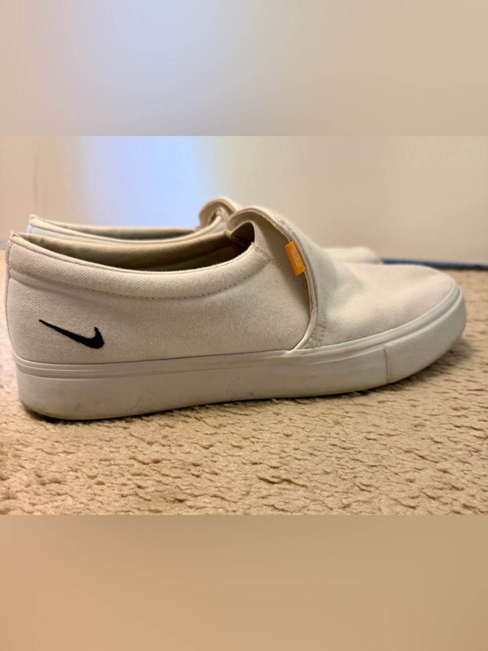 Nike | Women’s Slip-On Canvas Sneakers | White | size 9